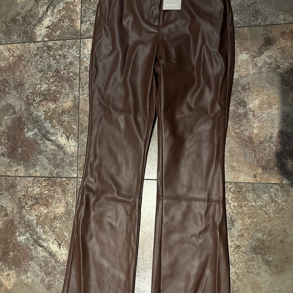 MESHKI faux leather pants - Picture 5 of 6